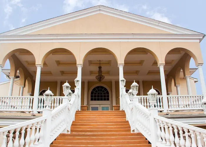 Chateau Suites