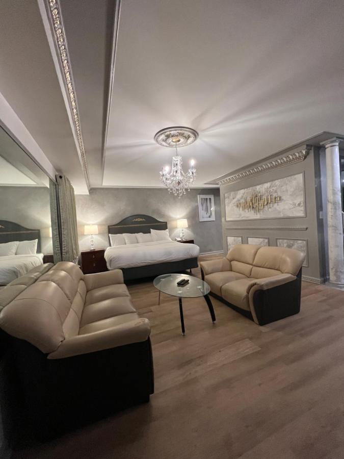 Chateau Hotel 3*